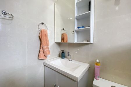 Casa à venda com 385m², 6 quartos e 4 vagasCasa cobertura - Banheiro da Suite