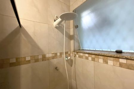 Casa à venda com 385m², 6 quartos e 4 vagasBanheiro 1