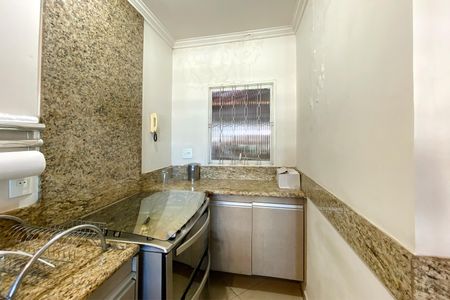 Casa à venda com 385m², 6 quartos e 4 vagasCozinha