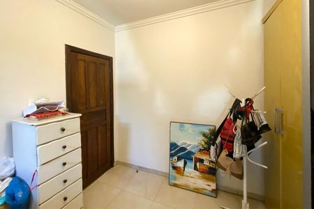 Casa à venda com 385m², 6 quartos e 4 vagasQuarto 3