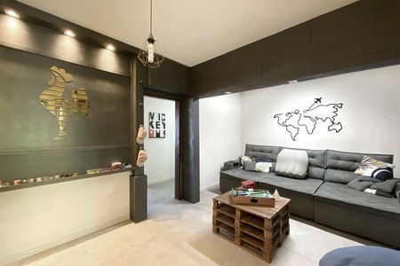 Casa à venda com 385m², 6 quartos e 4 vagasCasa cobertura - Sala