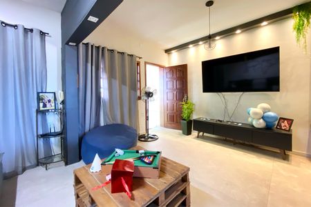 Casa à venda com 385m², 6 quartos e 4 vagasCasa cobertura - Sala