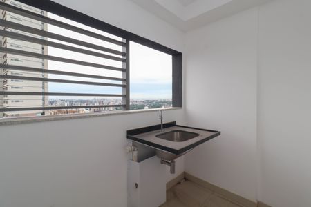 Apartamento à venda com 195m², 4 quartos e 3 vagas Apartamento à venda com 195m², 4 quartos e 3 vagasÁrea de Serviço