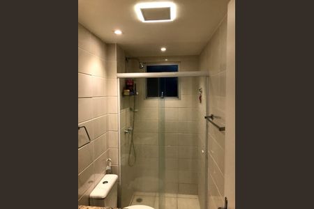 Banheiro de casa à venda com 2 quartos, 80m² em Água Santa, Rio de Janeiro