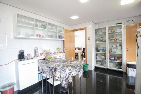 Apartamento para alugar com 147m², 3 quartos e 3 vagasCozinha 