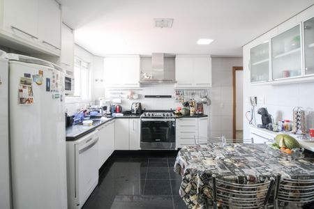 Apartamento para alugar com 147m², 3 quartos e 3 vagasCozinha 