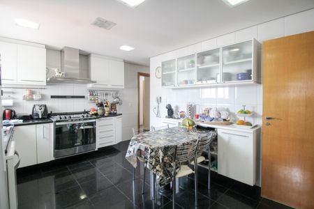 Apartamento para alugar com 147m², 3 quartos e 3 vagasCozinha 