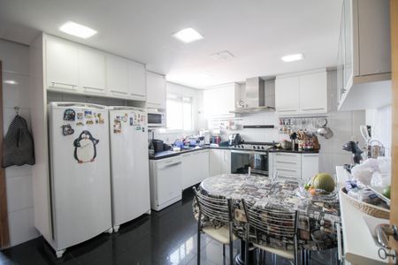 Apartamento para alugar com 147m², 3 quartos e 3 vagasCozinha 