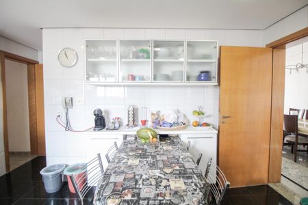 Apartamento para alugar com 147m², 3 quartos e 3 vagasCozinha 