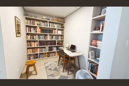 Apartamento à venda com 60m², 2 quartos e 1 vagaEscritório