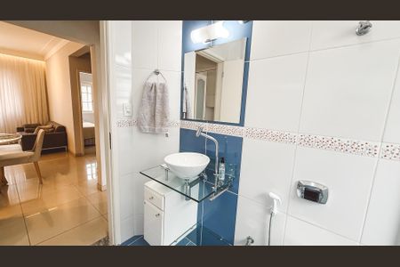 Apartamento à venda com 60m², 2 quartos e 1 vagaBanheiro Social