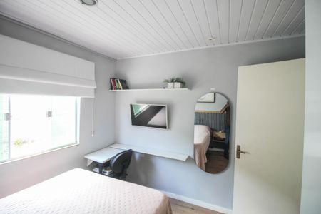 Quarto 1 de casa para alugar com 2 quartos, 60m² em Vila Bandeirantes, Nova Iguaçu