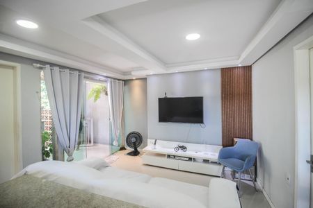 Sala de casa para alugar com 2 quartos, 60m² em Vila Bandeirantes, Nova Iguaçu