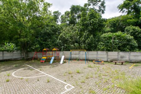 Apartamento à venda com 48m², 2 quartos e 1 vaga Apartamento à venda com 48m², 2 quartos e 1 vagaÁrea comum - Playground