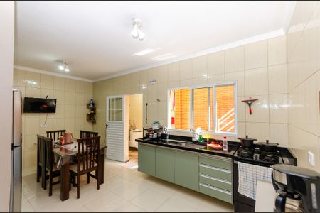 Casa para alugar com 240m², 3 quartos e 2 vagasCozinha