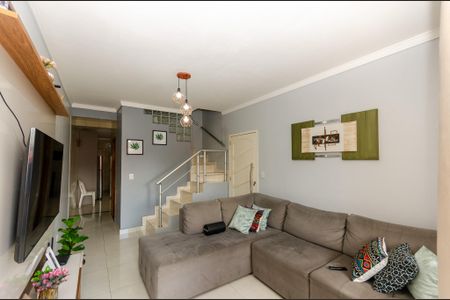 Sala de casa para alugar com 3 quartos, 240m² em Vila Jaguari, São Paulo