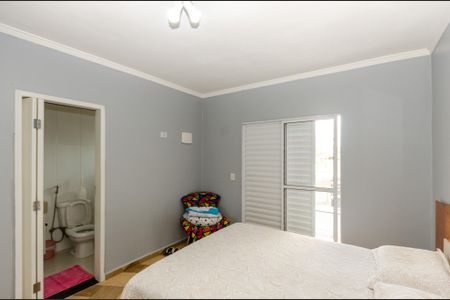 Casa para alugar com 240m², 3 quartos e 2 vagasSuíte