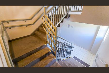 Apartamento à venda com 47m², 2 quartos e sem vagaEscada