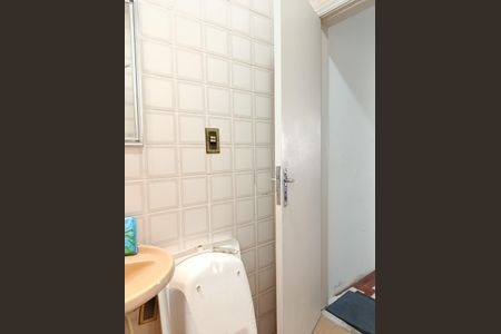 Casa à venda com 199m², 2 quartos e 2 vagasBanheiro
