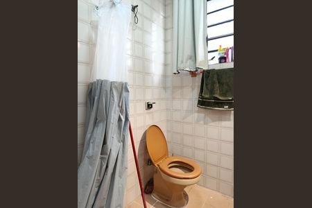 Casa à venda com 199m², 2 quartos e 2 vagasBanheiro