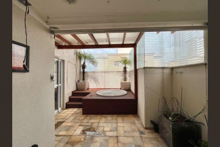 Apartamento para alugar com 134m², 3 quartos e 2 vagas