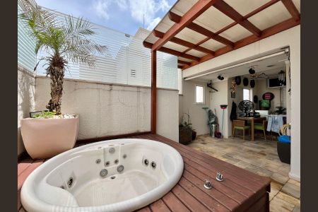 Apartamento para alugar com 134m², 3 quartos e 2 vagas