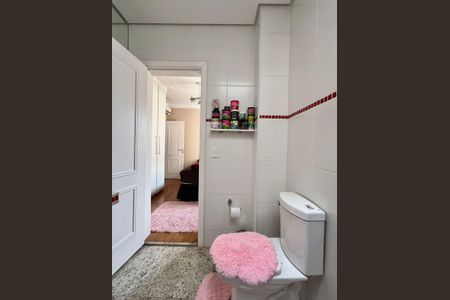 Apartamento para alugar com 134m², 3 quartos e 2 vagas Apartamento para alugar com 134m², 3 quartos e 2 vagasBanheiro da Suíte 2