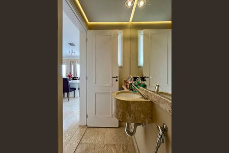 Apartamento para alugar com 134m², 3 quartos e 2 vagas Apartamento para alugar com 134m², 3 quartos e 2 vagasLavabo