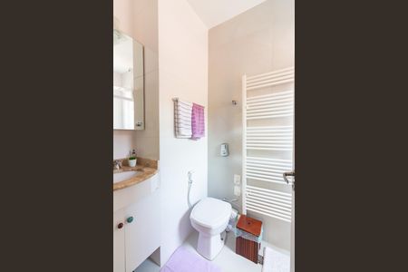 Casa à venda com 162m², 3 quartos e 2 vagasBanheiro da Suíte