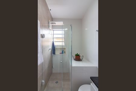 Casa à venda com 162m², 3 quartos e 2 vagasBanheiro 