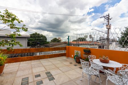 Casa à venda com 162m², 3 quartos e 2 vagasVaranda 