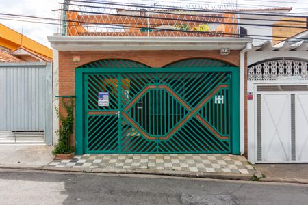 Casa à venda com 162m², 3 quartos e 2 vagasFachada