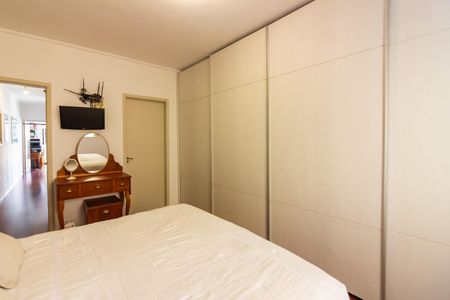 Casa à venda com 162m², 3 quartos e 2 vagasSuíte 1