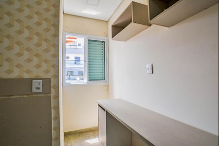 Quarto 1 de apartamento para alugar com 2 quartos, 58m² em Jardim Santo Antônio, Santo André
