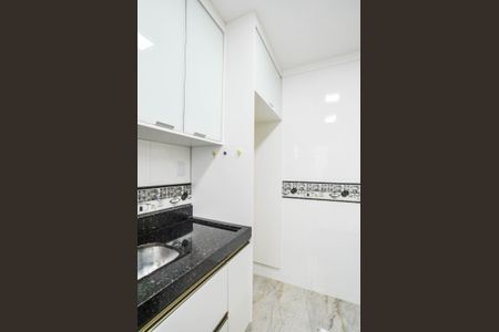 Apartamento para alugar com 58m², 2 quartos e 2 vagasCozinha