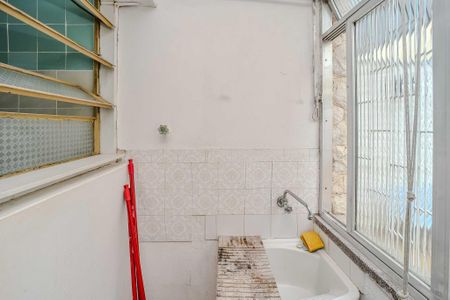 Apartamento para alugar com 74m², 2 quartos e 1 vagaÁrea de Serviço