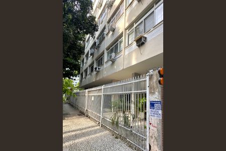 Apartamento à venda com 100m², 2 quartos e 1 vaga