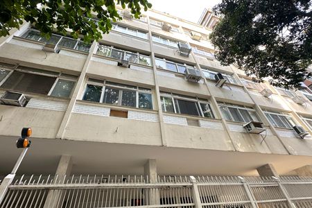 Apartamento à venda com 100m², 2 quartos e 1 vaga