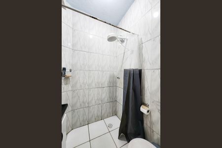 Casa à venda com 50m², 2 quartos e 2 vagasBanheiro 1