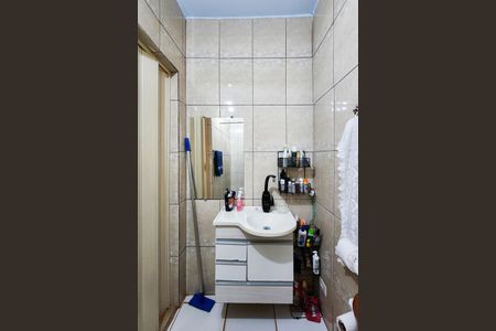 Casa à venda com 50m², 2 quartos e 2 vagasBanheiro da Suíte 