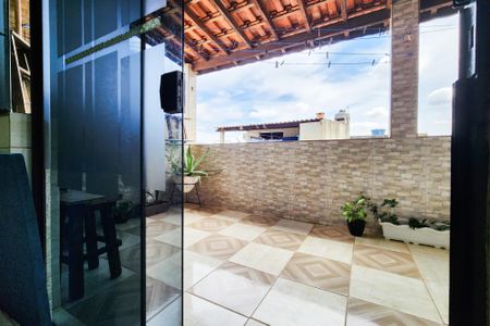 Casa à venda com 50m², 2 quartos e 2 vagasÁrea