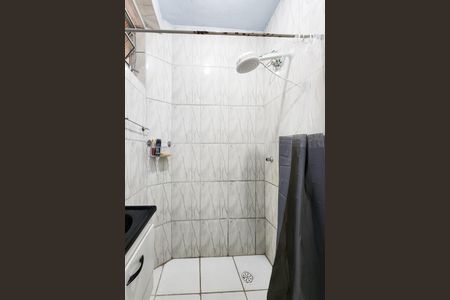 Casa à venda com 50m², 2 quartos e 2 vagasBanheiro 1