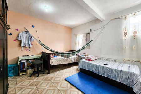 Casa à venda com 50m², 2 quartos e 2 vagasSuíte 