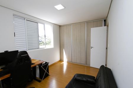 Quarto 1 de apartamento à venda com 3 quartos, 101m² em Buritis, Belo Horizonte