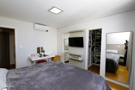 Apartamento à venda com 101m², 3 quartos e 2 vagasQuarto 2 - Suíte