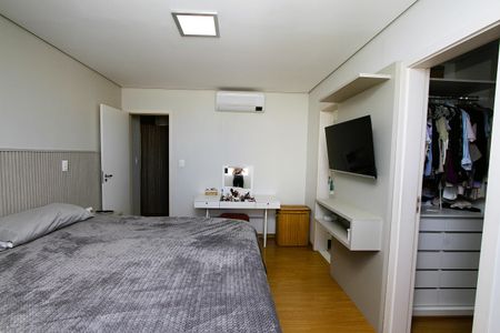 Apartamento à venda com 101m², 3 quartos e 2 vagasQuarto 2 - Suíte