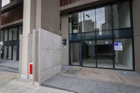 Studio à venda com 39m², 1 quarto e sem vaga Studio à venda com 39m², 1 quarto e sem vagaFachada com placa