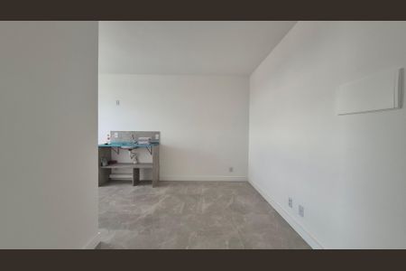 Apartamento para alugar com 35m², 2 quartos e 1 vaga Apartamento para alugar com 35m², 2 quartos e 1 vagaSala