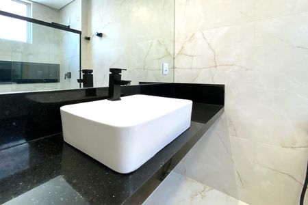 Banheiro da Suíte 1 de apartamento à venda com 4 quartos, 240m² em Dona Clara, Belo Horizonte