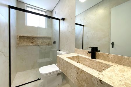 Apartamento à venda com 240m², 4 quartos e 3 vagasBanheiro